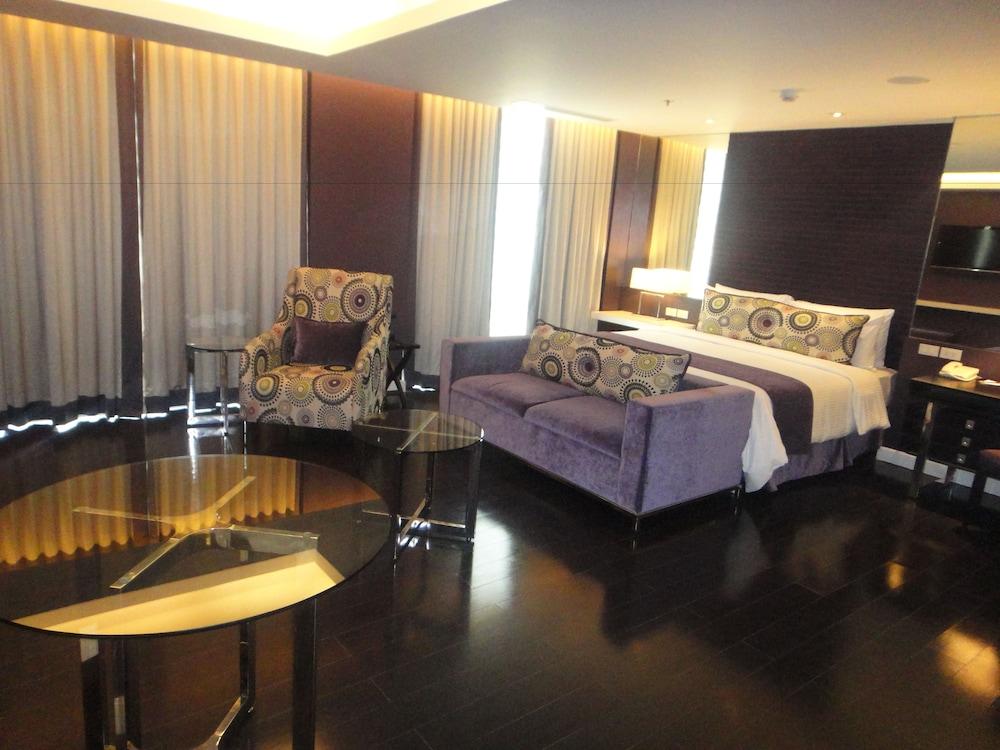 เบย์ลีฟ อินตรามูโรส โฮเต็ล Hotel มะนิลา ภายนอก รูปภาพ